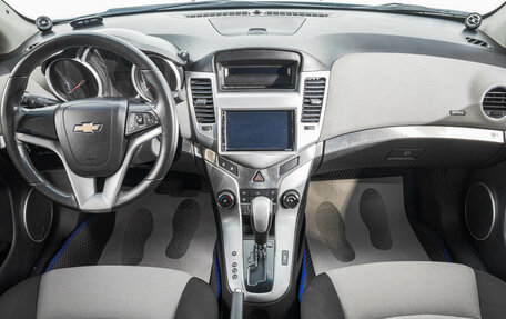 Chevrolet Cruze II, 2011 год, 799 000 рублей, 10 фотография