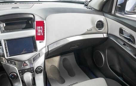 Chevrolet Cruze II, 2011 год, 799 000 рублей, 21 фотография