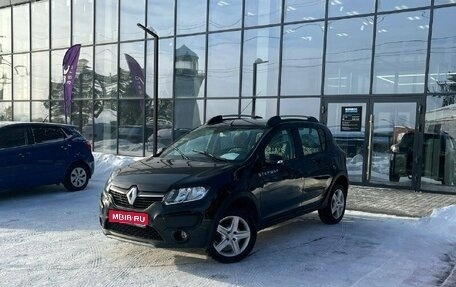 Renault Sandero II рестайлинг, 2016 год, 894 000 рублей, 1 фотография