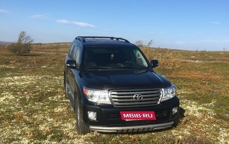 Toyota Land Cruiser 200, 2013 год, 4 985 000 рублей, 4 фотография