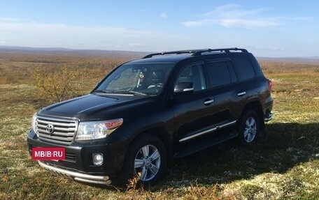 Toyota Land Cruiser 200, 2013 год, 4 985 000 рублей, 5 фотография