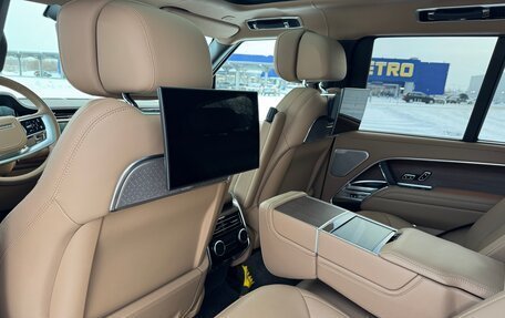 Land Rover Range Rover IV рестайлинг, 2024 год, 22 300 000 рублей, 10 фотография