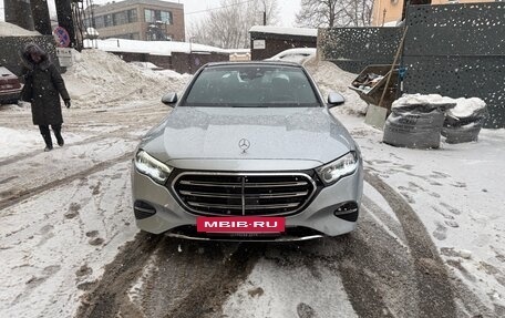 Mercedes-Benz E-Класс, 2024 год, 2 000 000 рублей, 15 фотография