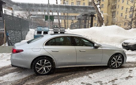 Mercedes-Benz E-Класс, 2024 год, 2 000 000 рублей, 17 фотография