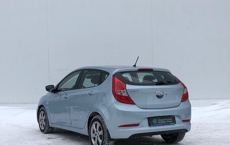 Hyundai Solaris II рестайлинг, 2012 год, 640 000 рублей, 7 фотография