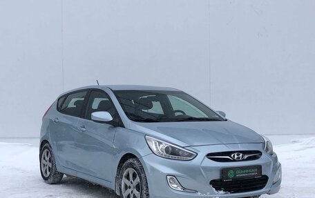 Hyundai Solaris II рестайлинг, 2012 год, 640 000 рублей, 3 фотография
