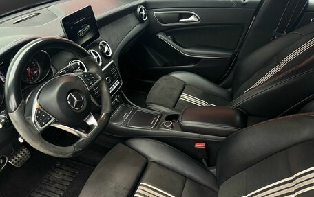Mercedes-Benz CLA, 2017 год, 2 200 000 рублей, 14 фотография