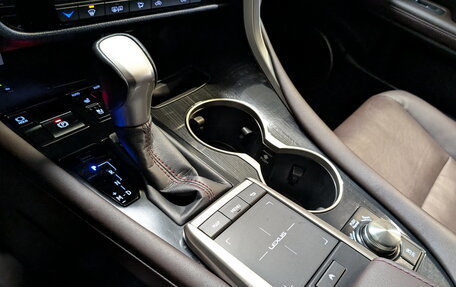 Lexus RX IV рестайлинг, 2021 год, 5 850 000 рублей, 30 фотография