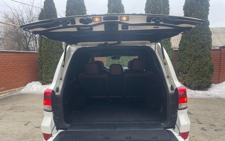 Toyota Land Cruiser 200, 2016 год, 4 750 000 рублей, 17 фотография