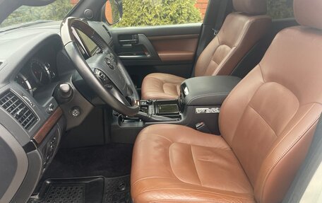 Toyota Land Cruiser 200, 2016 год, 4 750 000 рублей, 11 фотография