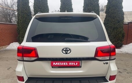 Toyota Land Cruiser 200, 2016 год, 4 750 000 рублей, 18 фотография