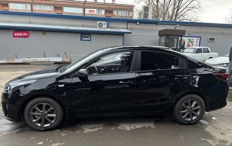 KIA Rio IV, 2021 год, 1 640 000 рублей, 3 фотография