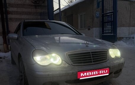 Mercedes-Benz C-Класс, 2002 год, 415 000 рублей, 3 фотография