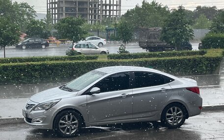 Hyundai Solaris II рестайлинг, 2015 год, 995 000 рублей, 6 фотография