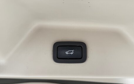 Land Rover Range Rover IV рестайлинг, 2013 год, 3 750 000 рублей, 18 фотография