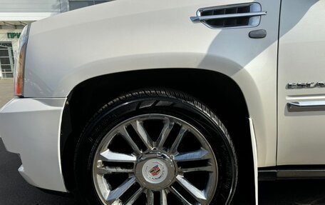 Cadillac Escalade III, 2013 год, 2 850 000 рублей, 20 фотография