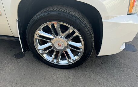 Cadillac Escalade III, 2013 год, 2 850 000 рублей, 19 фотография