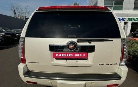 Cadillac Escalade III, 2013 год, 2 850 000 рублей, 10 фотография