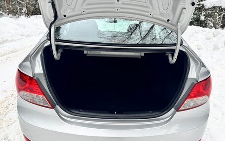 Hyundai Solaris II рестайлинг, 2011 год, 750 000 рублей, 14 фотография