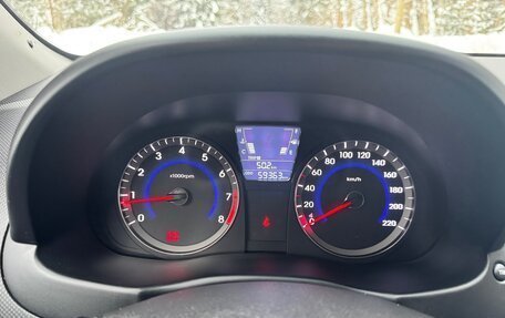 Hyundai Solaris II рестайлинг, 2011 год, 750 000 рублей, 18 фотография