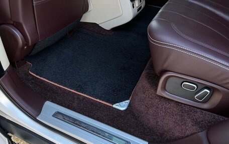 Land Rover Range Rover IV рестайлинг, 2015 год, 5 400 000 рублей, 28 фотография