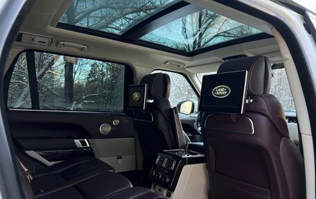 Land Rover Range Rover IV рестайлинг, 2015 год, 5 400 000 рублей, 25 фотография