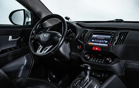 KIA Sportage III, 2010 год, 1 300 000 рублей, 16 фотография