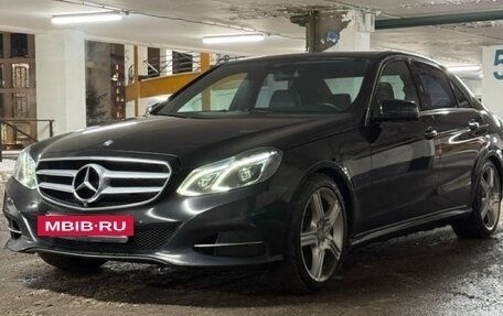 Mercedes-Benz E-Класс, 2013 год, 1 999 000 рублей, 4 фотография