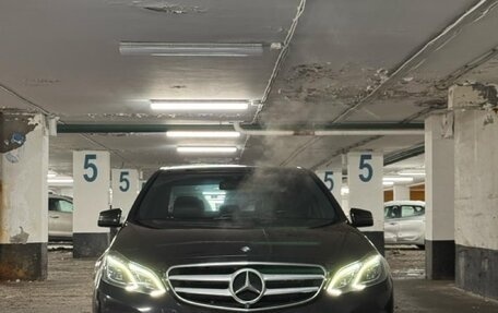 Mercedes-Benz E-Класс, 2013 год, 1 999 000 рублей, 2 фотография