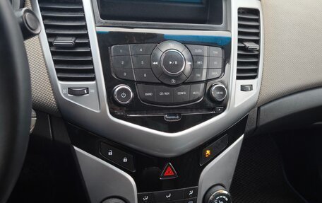 Chevrolet Cruze II, 2011 год, 600 000 рублей, 15 фотография