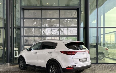 KIA Sportage IV рестайлинг, 2021 год, 2 830 000 рублей, 2 фотография