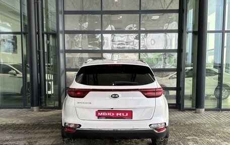 KIA Sportage IV рестайлинг, 2021 год, 2 830 000 рублей, 4 фотография