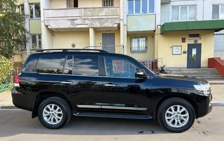 Toyota Land Cruiser 200, 2016 год, 5 500 000 рублей, 3 фотография