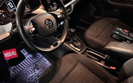 Skoda Rapid II, 2020 год, 1 900 000 рублей, 10 фотография