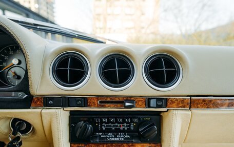 Mercedes-Benz SLC, 1979 год, 6 500 000 рублей, 9 фотография