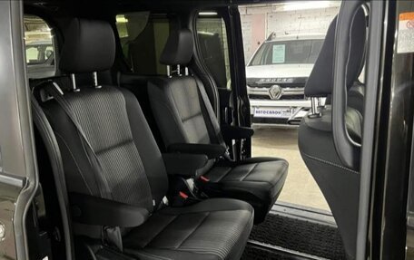 Toyota Voxy III, 2019 год, 2 200 000 рублей, 7 фотография