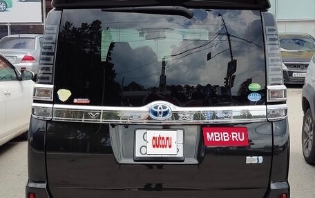 Toyota Voxy III, 2019 год, 2 200 000 рублей, 4 фотография