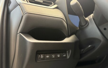 Toyota RAV4, 2025 год, 4 299 000 рублей, 17 фотография