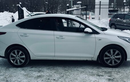 Hyundai Solaris II рестайлинг, 2021 год, 1 600 000 рублей, 6 фотография