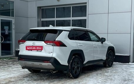 Toyota RAV4, 2022 год, 3 350 000 рублей, 5 фотография