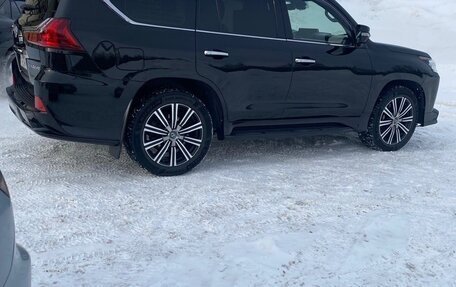 Lexus LX III, 2018 год, 8 900 000 рублей, 2 фотография