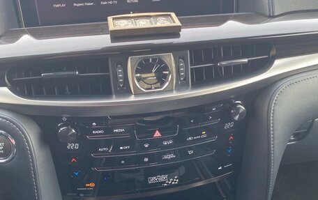 Lexus LX III, 2018 год, 8 900 000 рублей, 27 фотография