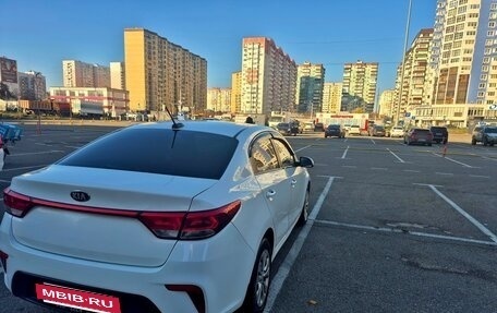 KIA Rio IV, 2018 год, 1 050 000 рублей, 8 фотография