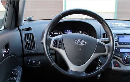 Hyundai i30 I, 2011 год, 800 000 рублей, 6 фотография