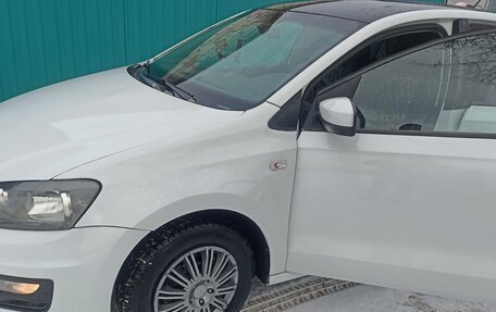 Volkswagen Polo VI (EU Market), 2017 год, 560 000 рублей, 14 фотография