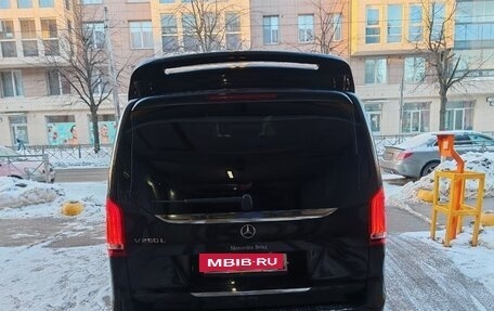 Mercedes-Benz V-Класс, 2020 год, 9 650 000 рублей, 25 фотография