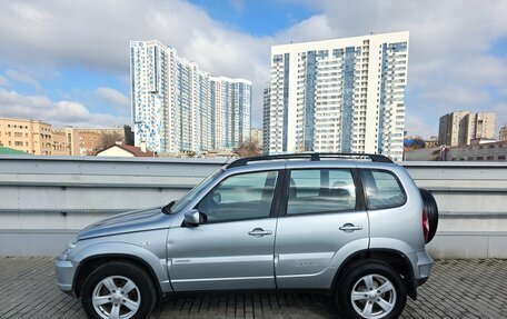 Chevrolet Niva I рестайлинг, 2015 год, 640 000 рублей, 5 фотография