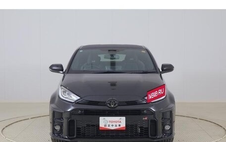 Toyota Yaris, 2022 год, 1 350 008 рублей, 1 фотография