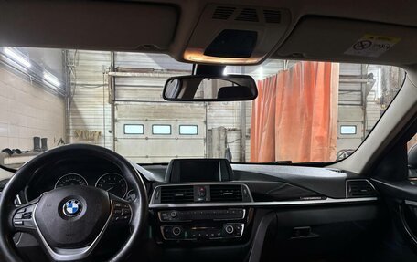 BMW 3 серия, 2018 год, 1 650 000 рублей, 9 фотография