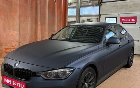 BMW 3 серия, 2018 год, 1 650 000 рублей, 3 фотография